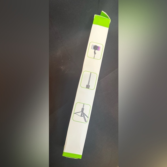 🎄🎁 Wireless Selfie Stick NIB - Picture 5 of 7